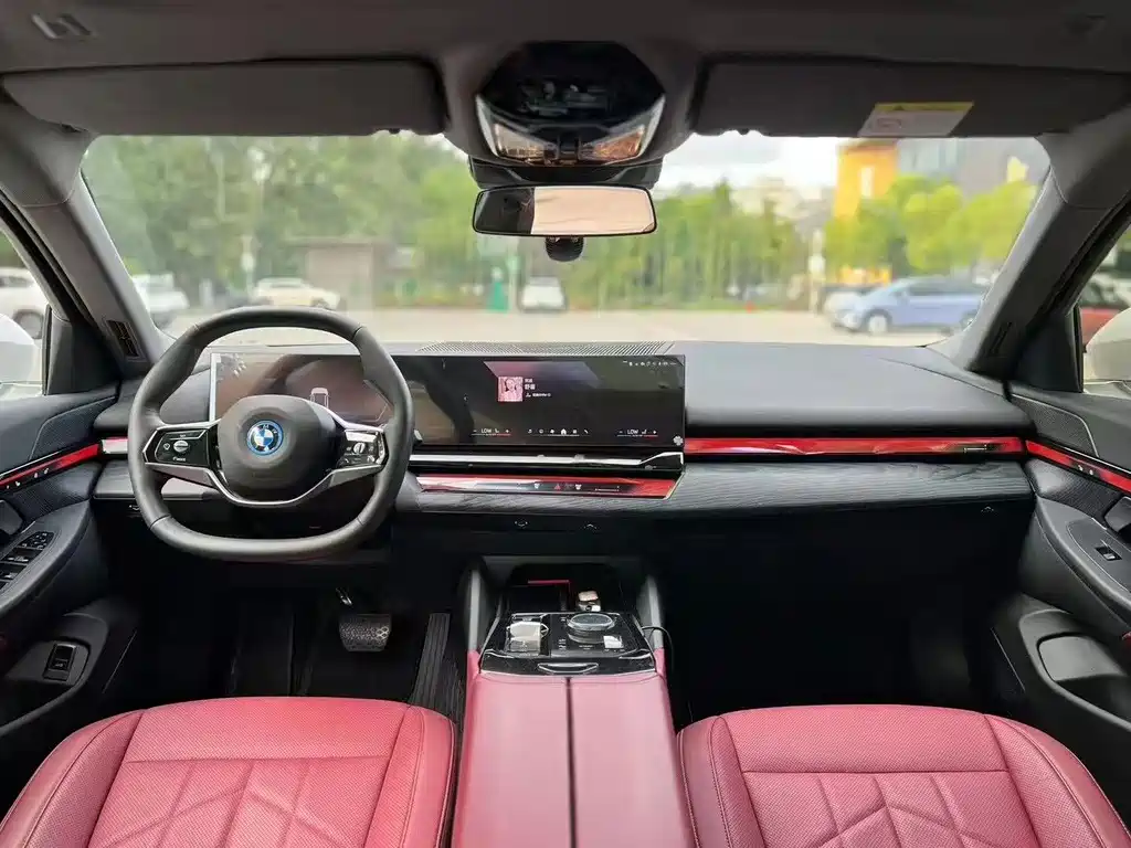 BMW i5 — миниатюра 5