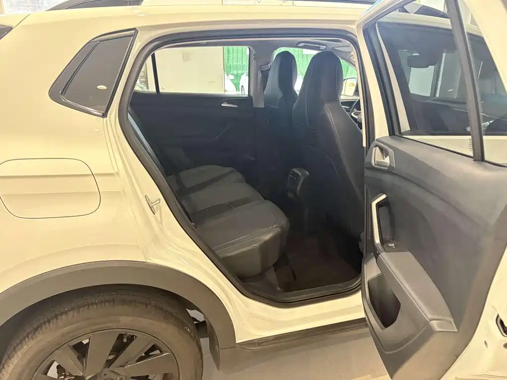 Volkswagen Tharu — миниатюра 10