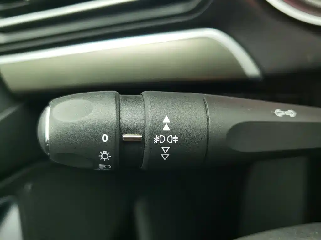Peugeot 408 — миниатюра 21
