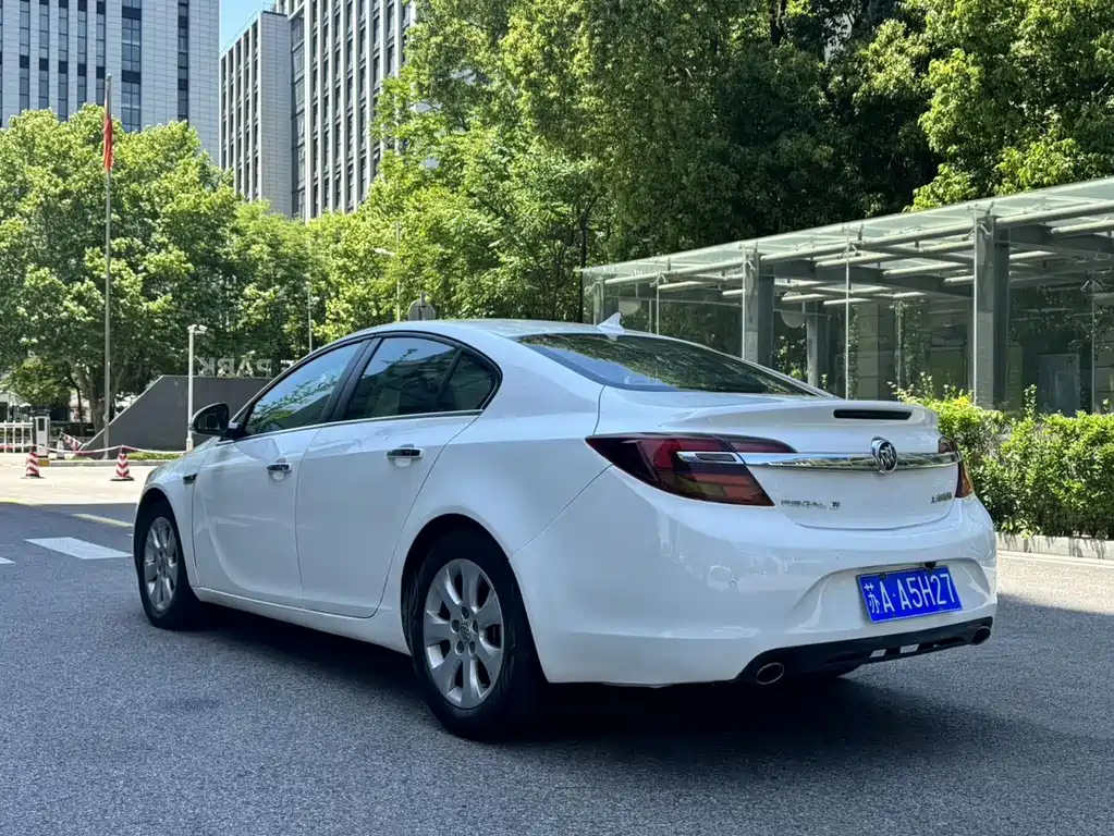 Buick Regal — миниатюра 2