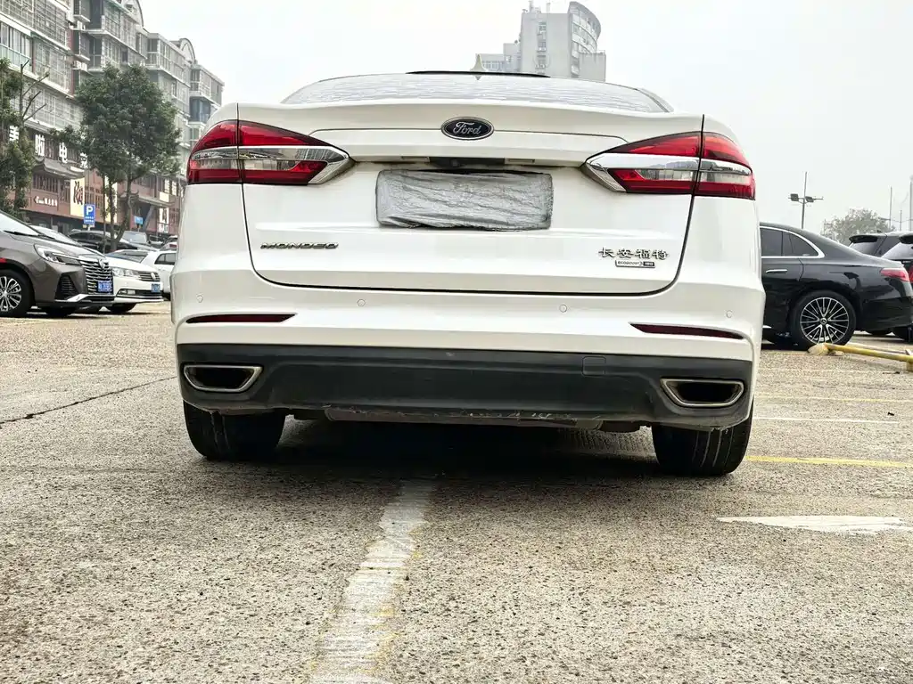 Ford Mondeo — миниатюра 4