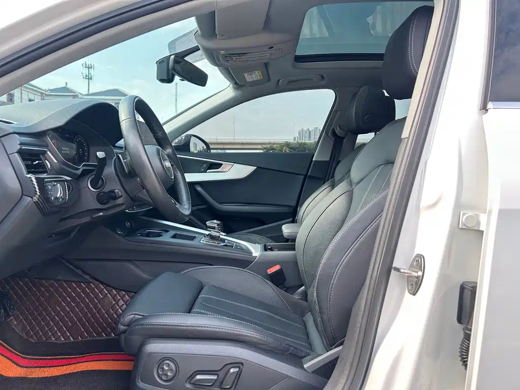Audi A4L 2020 40 TFSI Fashion