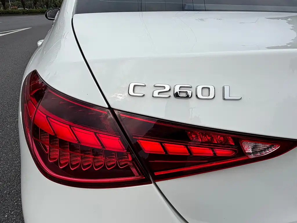 Mercedes-Benz C-Class — миниатюра 22