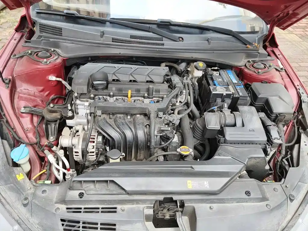 Hyundai Elantra — миниатюра 11