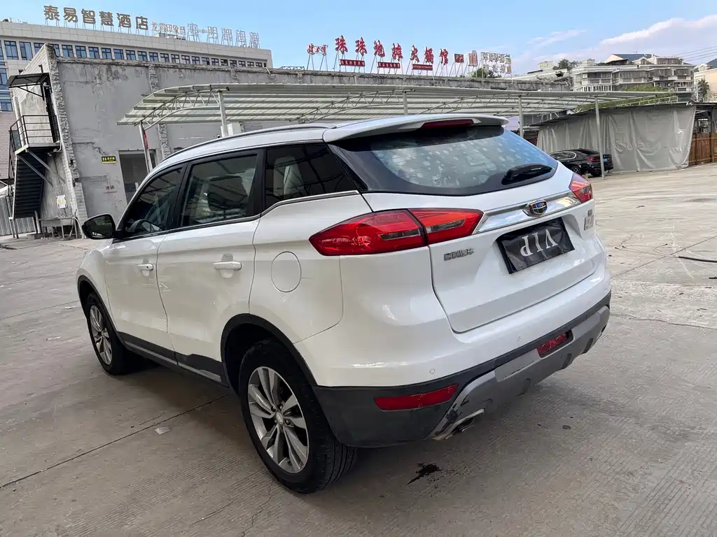 Geely Boyue — миниатюра 6