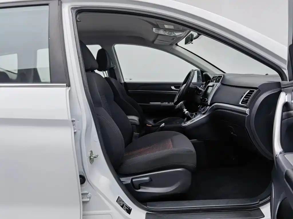 Haval M6 — миниатюра 23