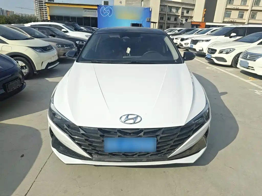 Hyundai Elantra — миниатюра 3