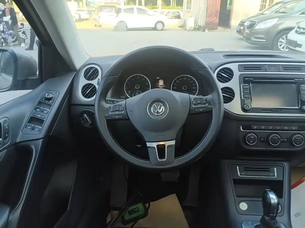 Volkswagen Tiguan — миниатюра 11