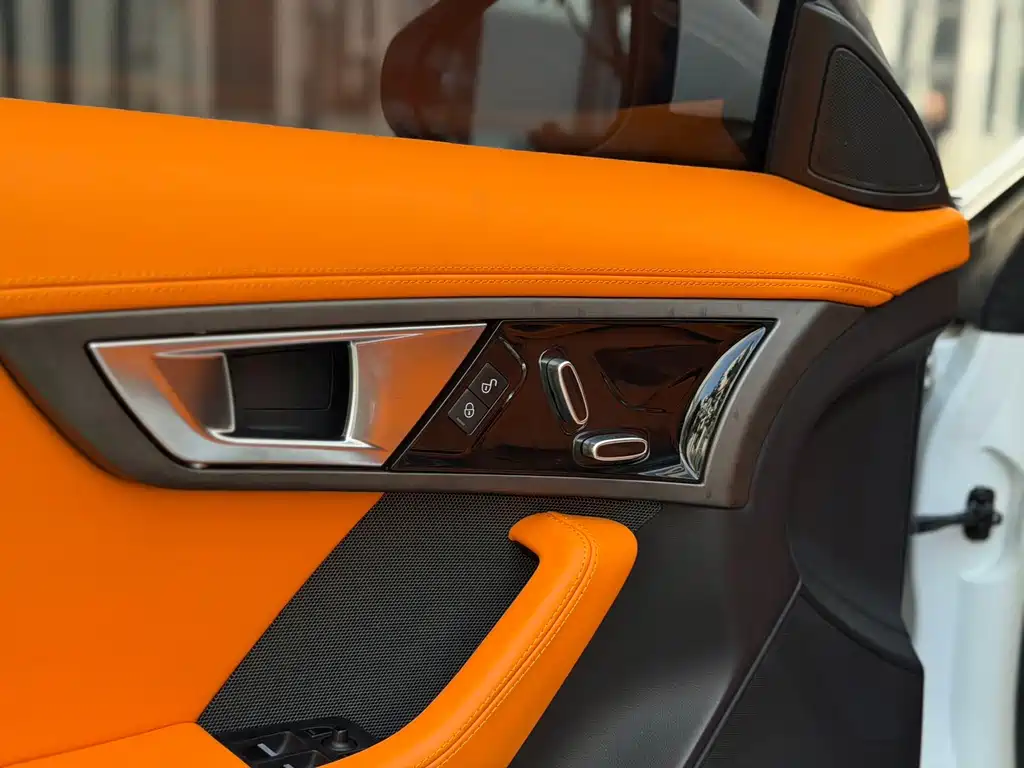 Jaguar F-TYPE — миниатюра 12