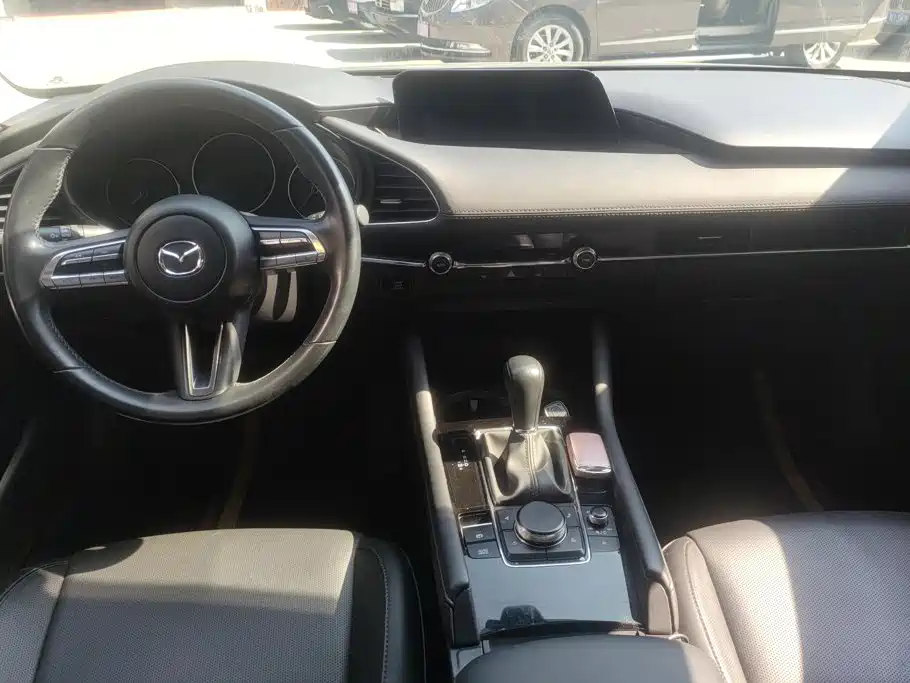 Mazda 3 Axela — миниатюра 10