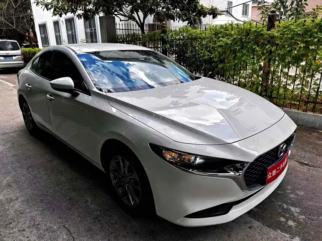MAZDA  3 ANGKESAILA