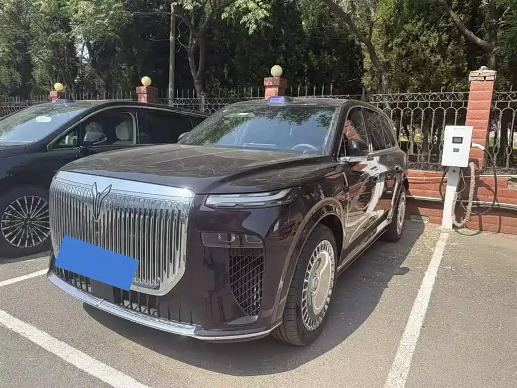 Voyah 岚图泰山 2025