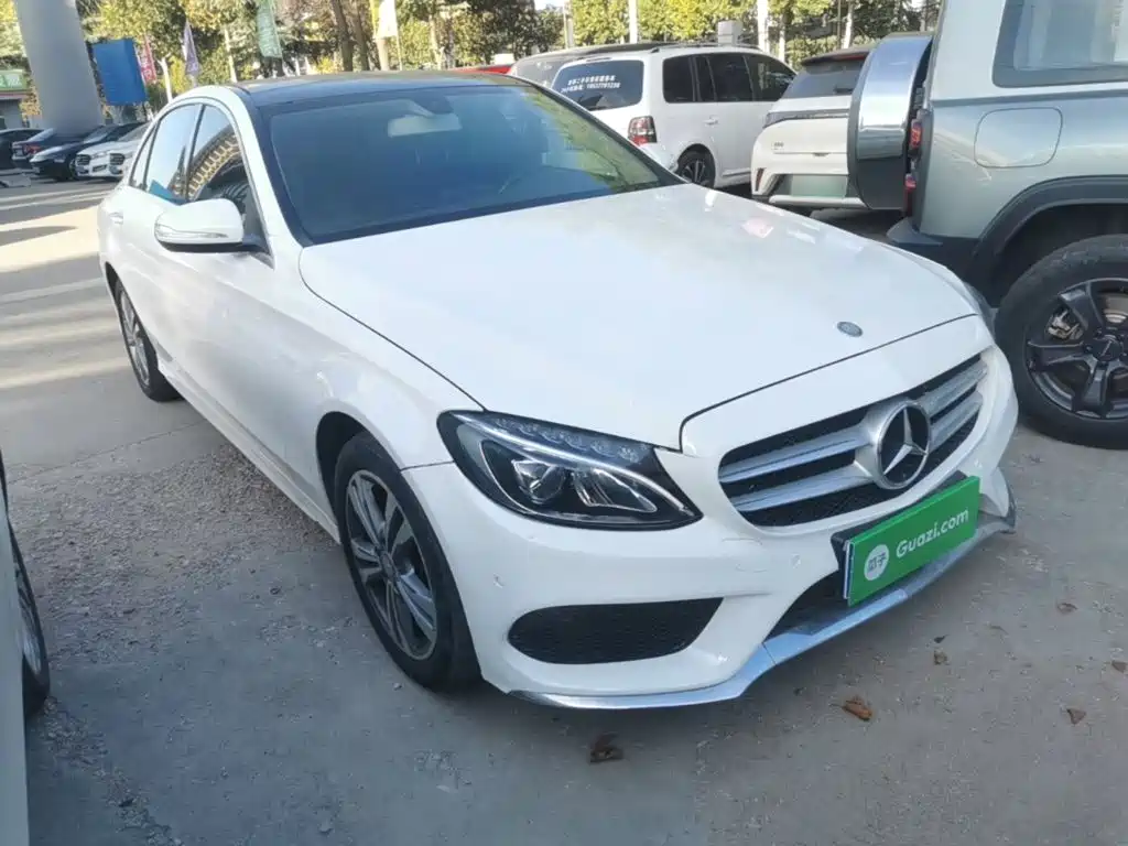 Mercedes-Benz C-Class — миниатюра 4