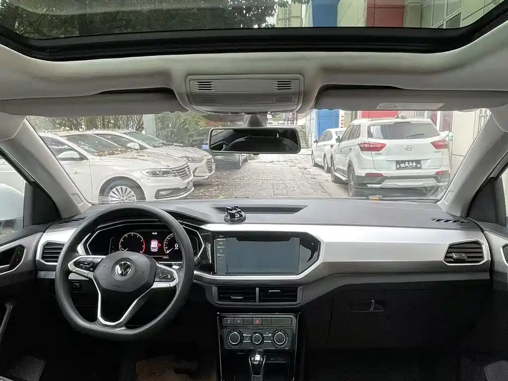 VOLKSWAGEN EXPLORING THE SHADOW