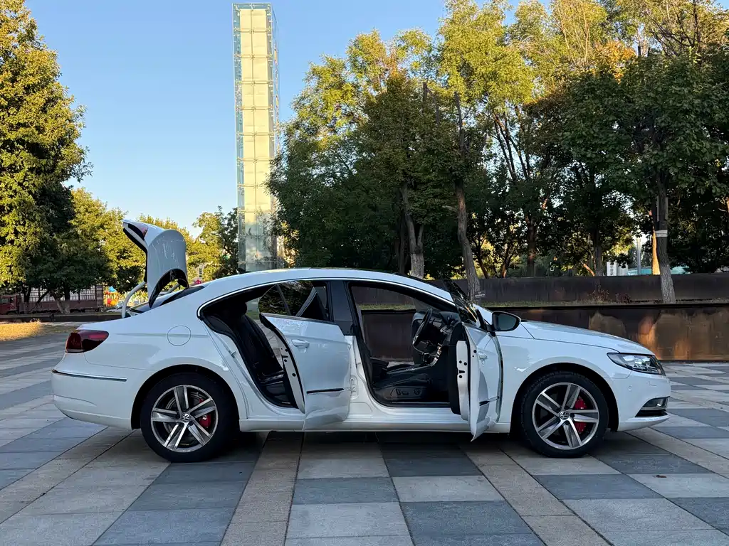 Volkswagen CC — миниатюра 7