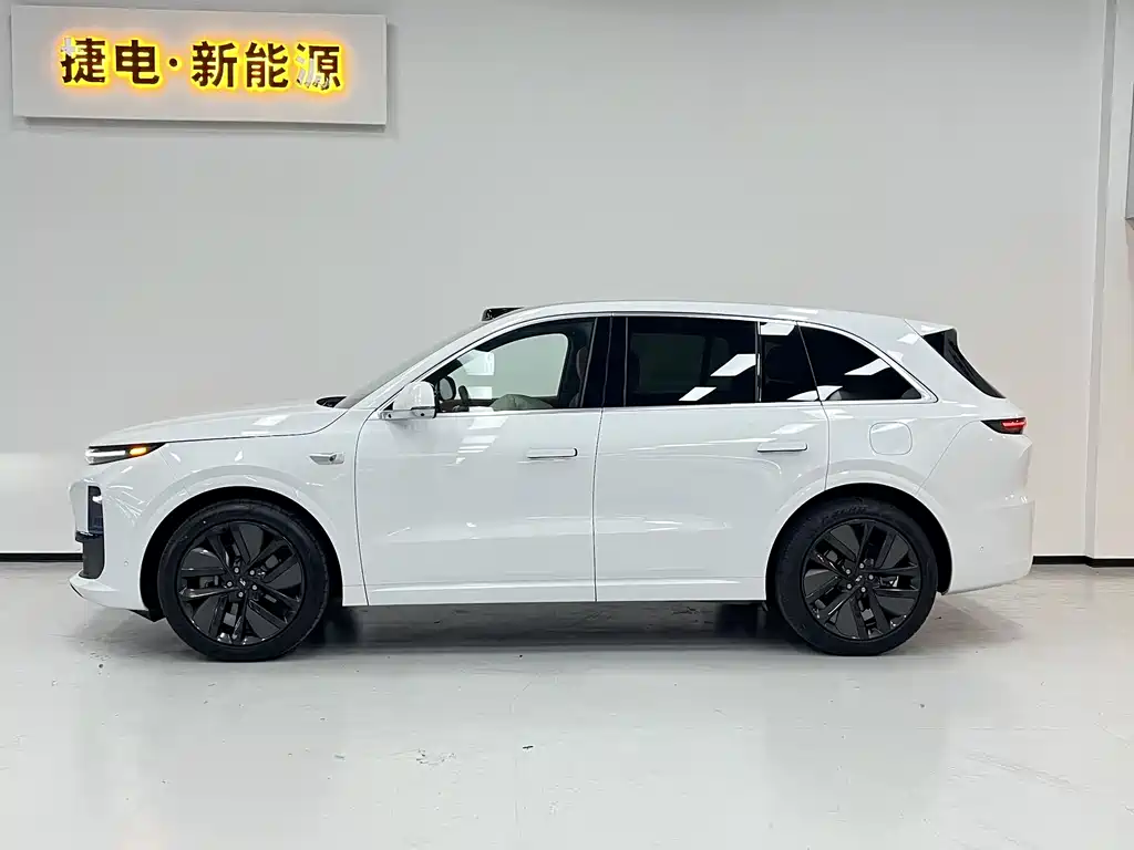 Li Auto IDEAL L6