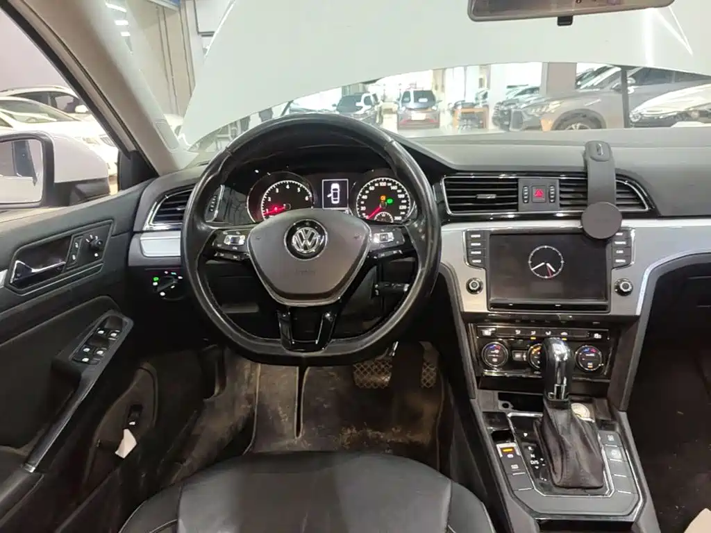 Volkswagen Lamando — миниатюра 11