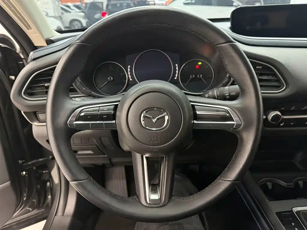 MAZDA CX 30
