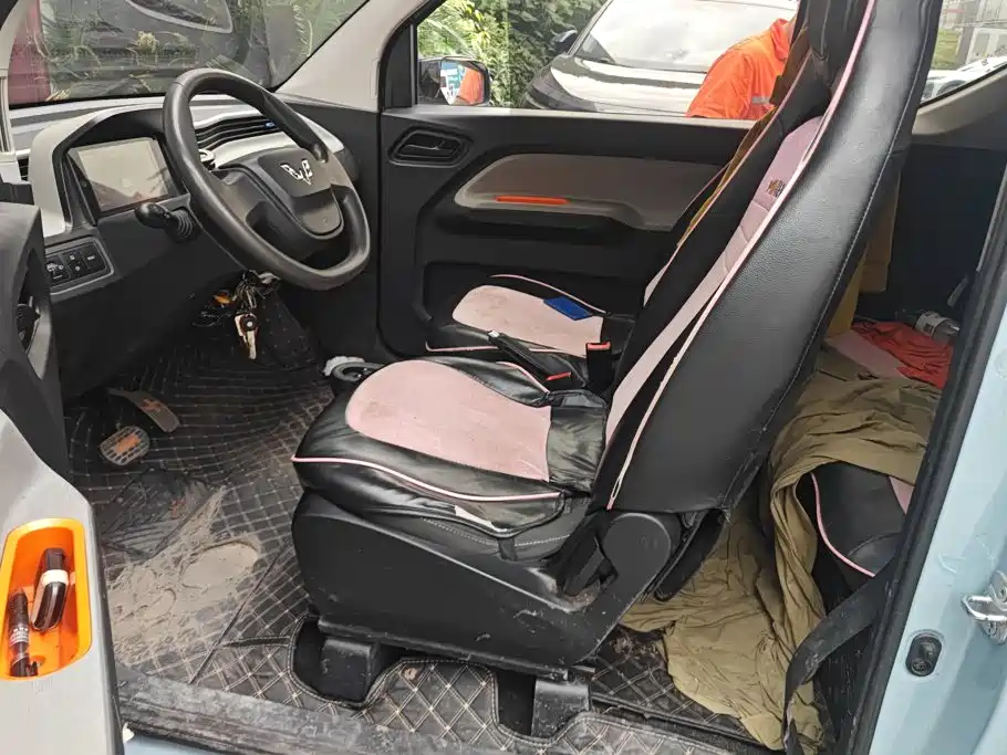 Wuling MINIEV — миниатюра 9