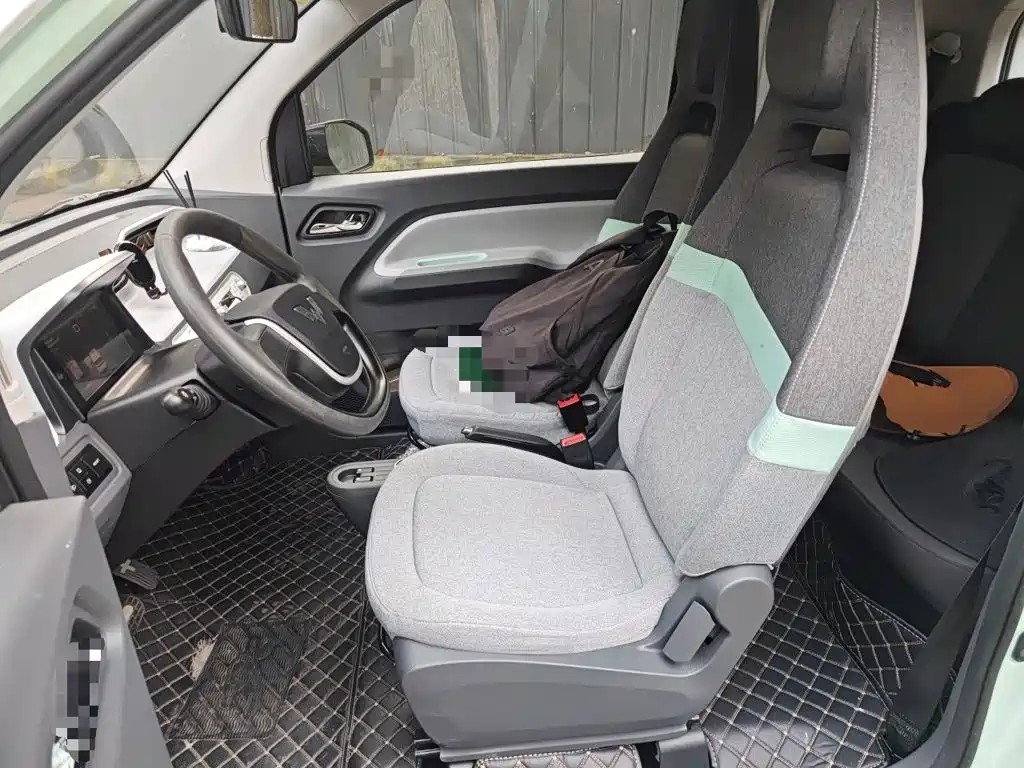Wuling MINIEV — миниатюра 11