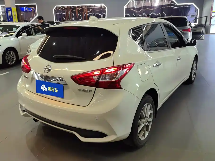 Nissan Tiida — миниатюра 3
