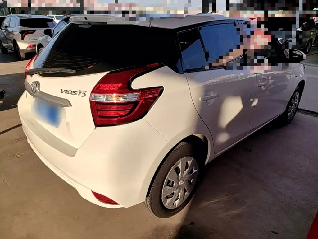 Toyota Vios FS — миниатюра 7