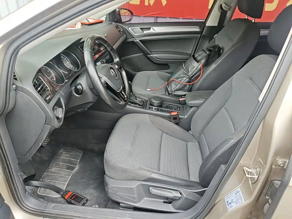 Volkswagen Golf — миниатюра 15