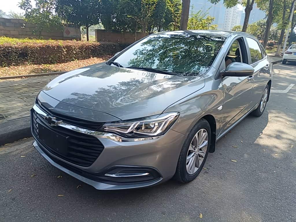 Chevrolet Monza 1.5 л 2022 г. Серебристо-серый, пробег 25200 км