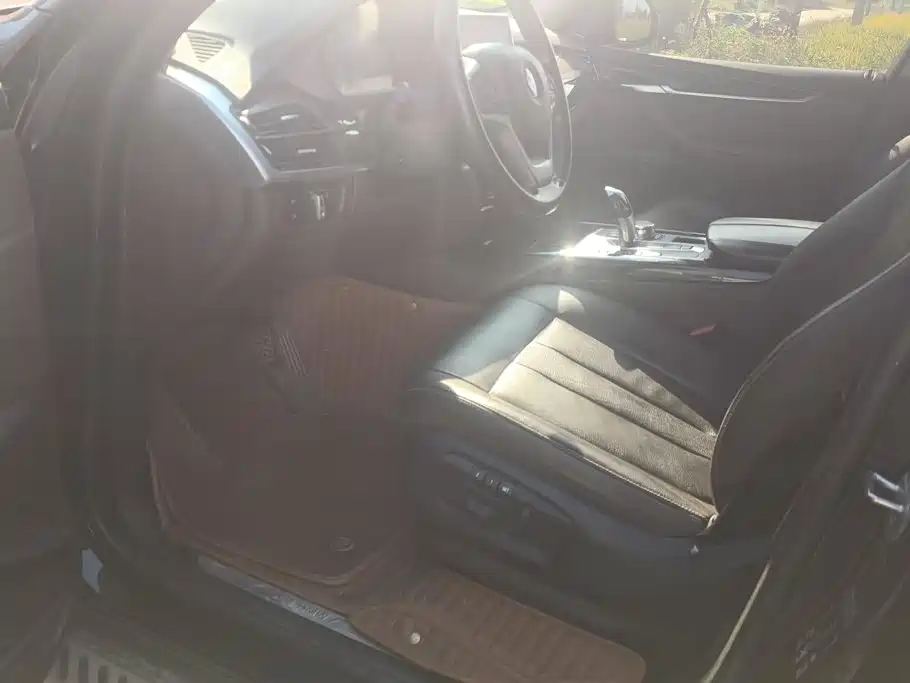 BMW X5 (Import) — миниатюра 9