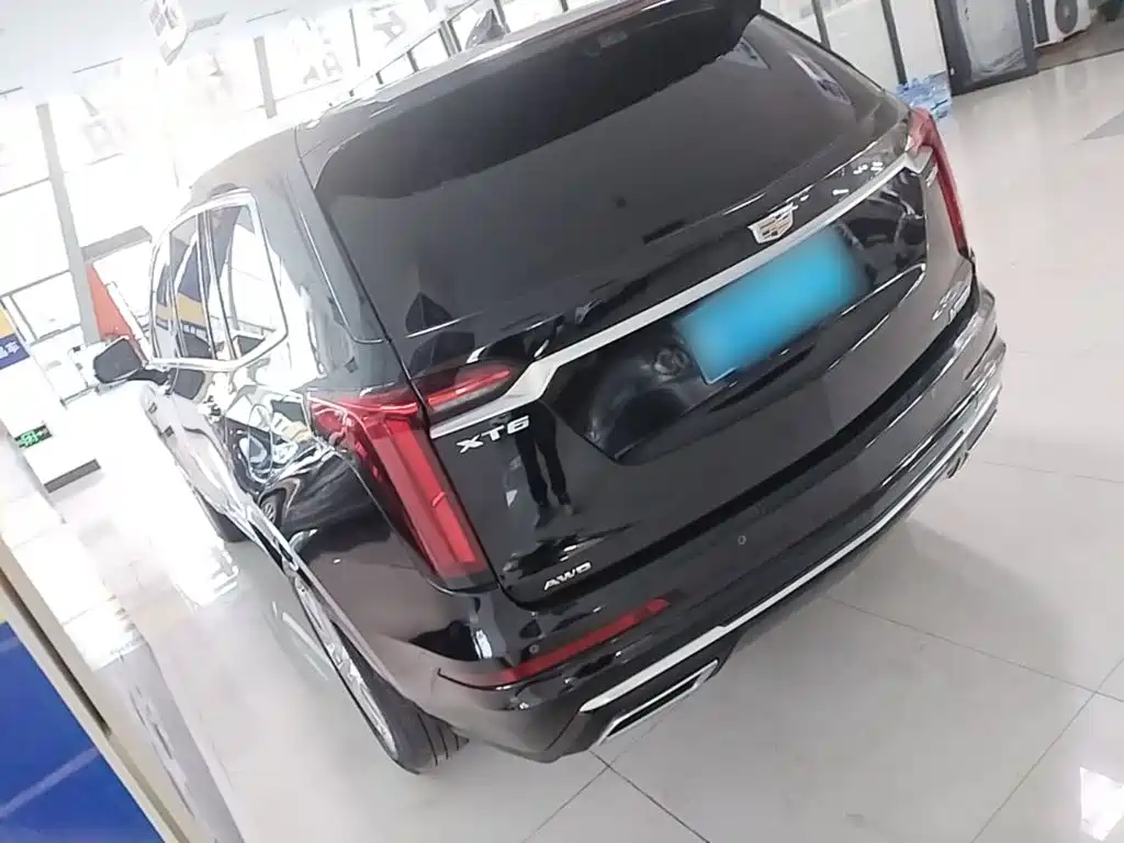 Cadillac XT6 — миниатюра 5