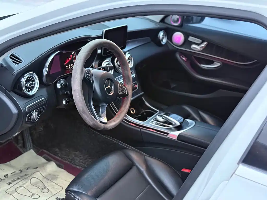 Mercedes-Benz C-Class — миниатюра 6