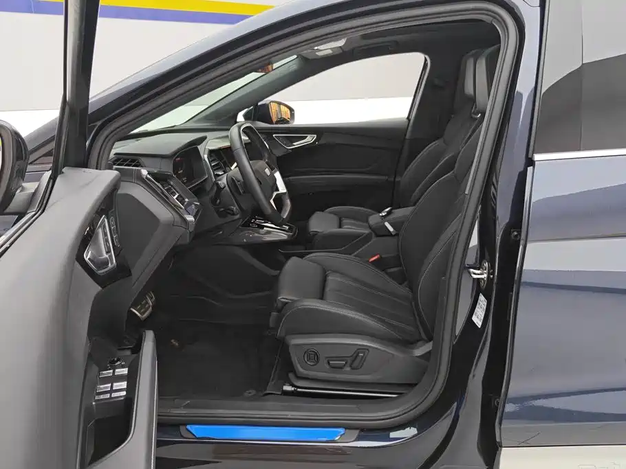 Audi Q4 e-tron — миниатюра 9