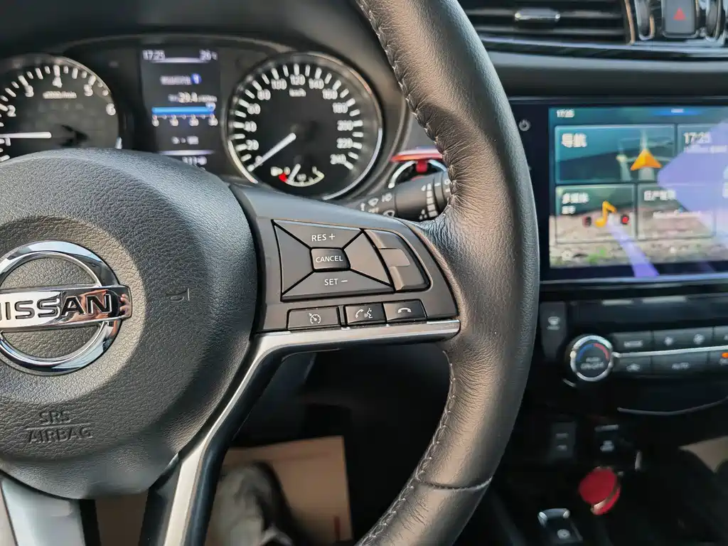 Nissan X-Trail — миниатюра 7