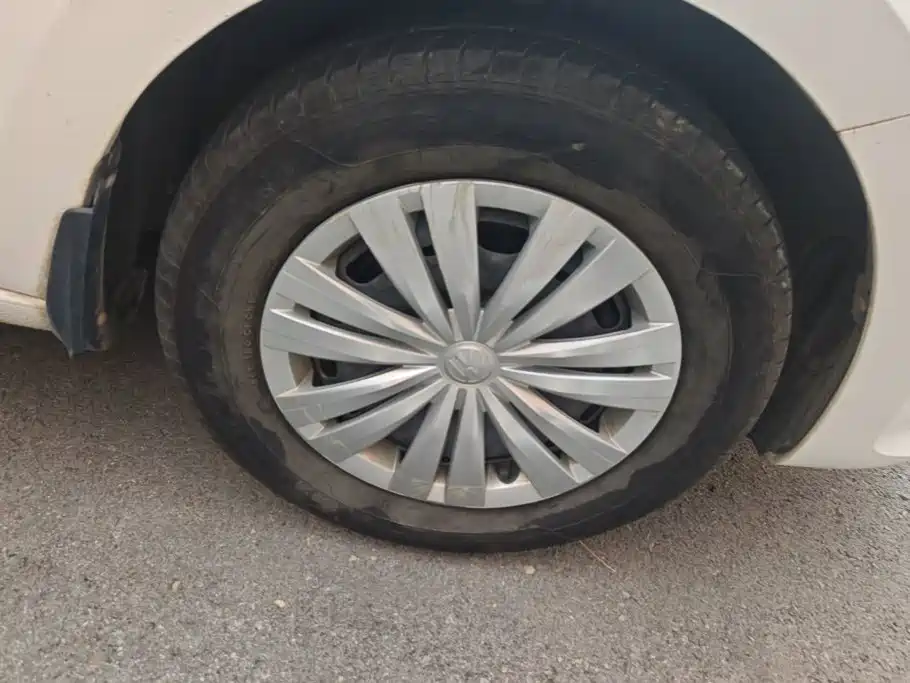 Volkswagen Santana — миниатюра 6