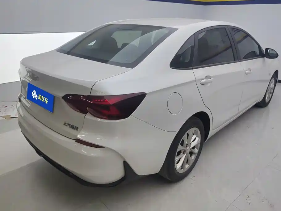 Chevrolet Monza — миниатюра 3