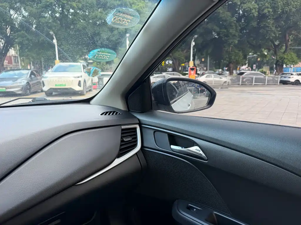 Chevrolet Cavalier — миниатюра 21