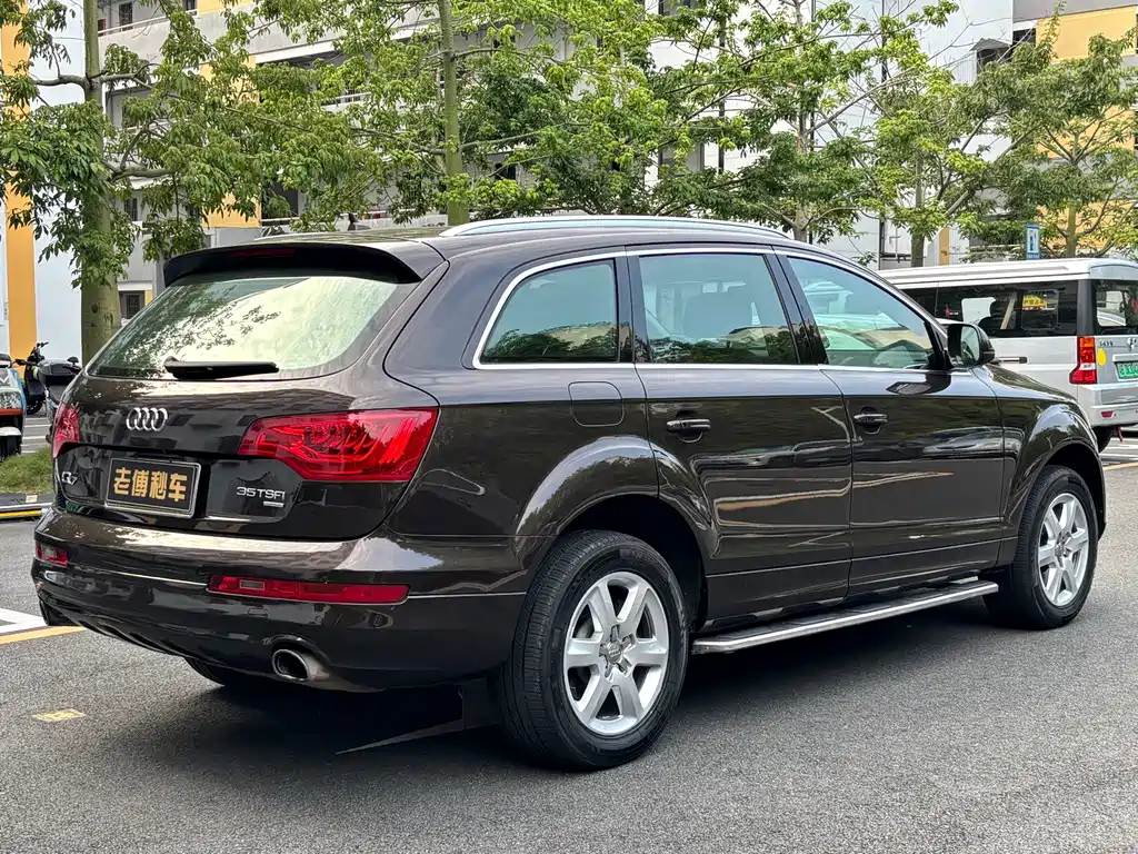 Audi Q7 — миниатюра 3