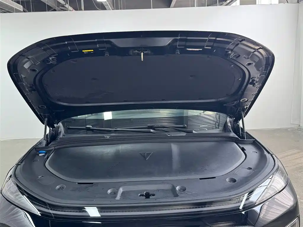 Changan Deepal DARK BLUE S09