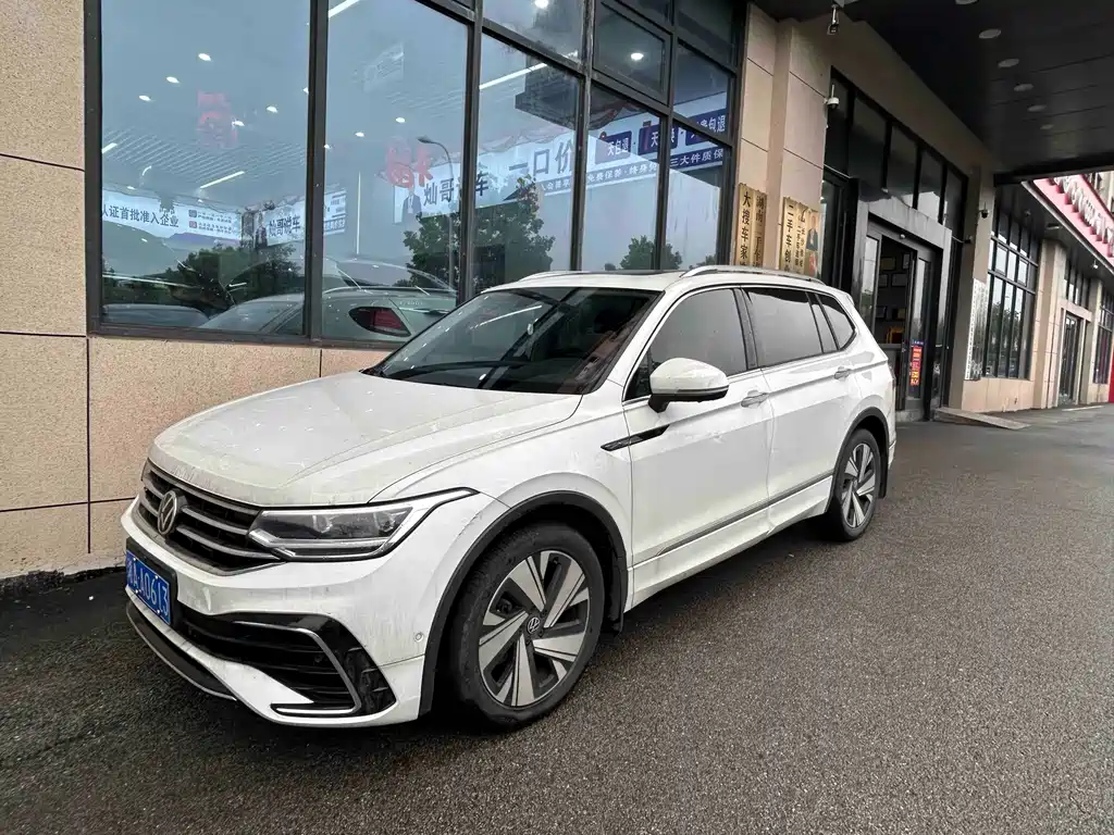 Volkswagen Tiguan L 2023