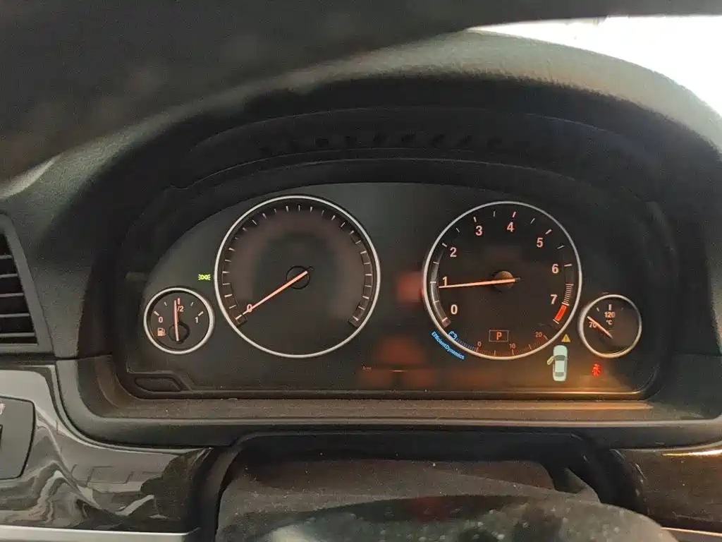 BMW 5 Series — миниатюра 4