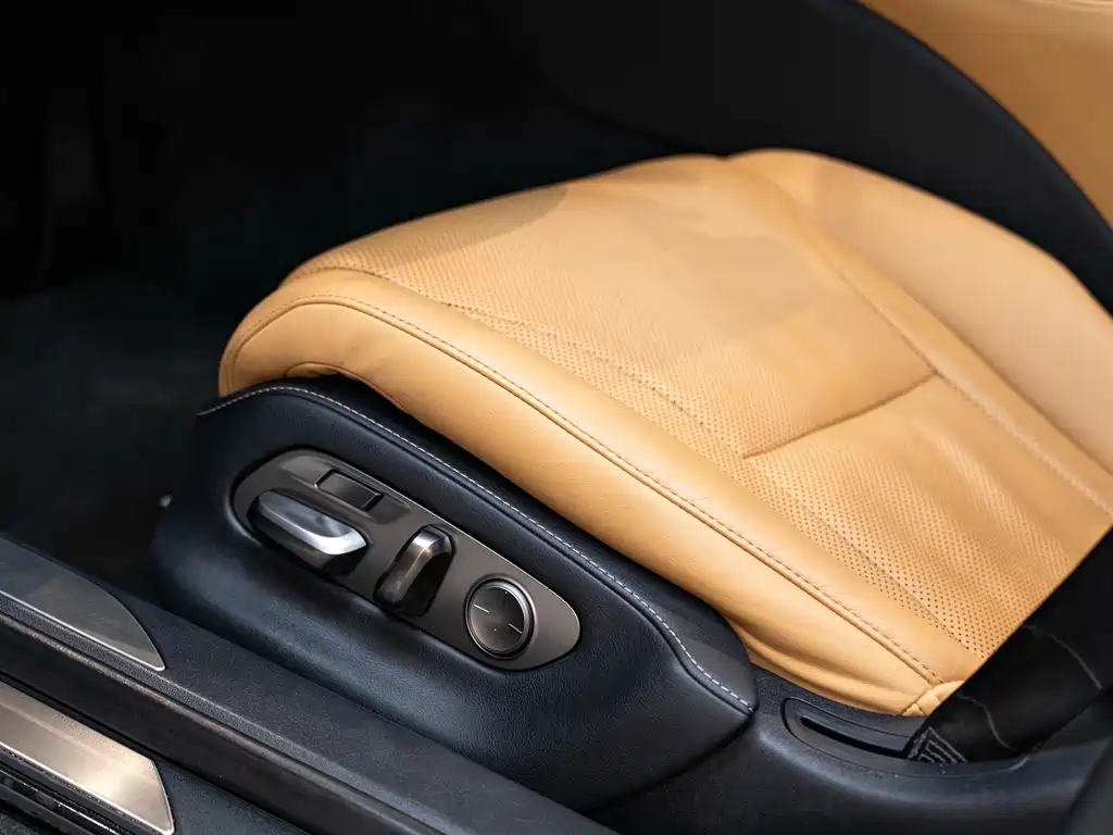 Lexus LS — миниатюра 20