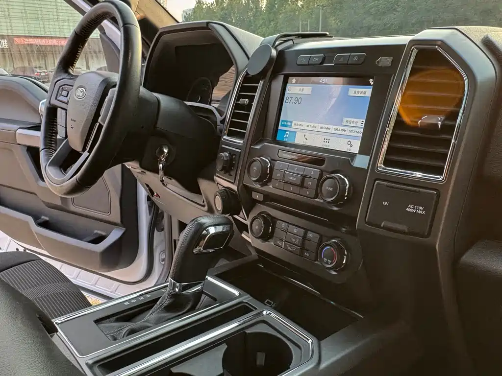 Ford F-150 Raptor — миниатюра 7