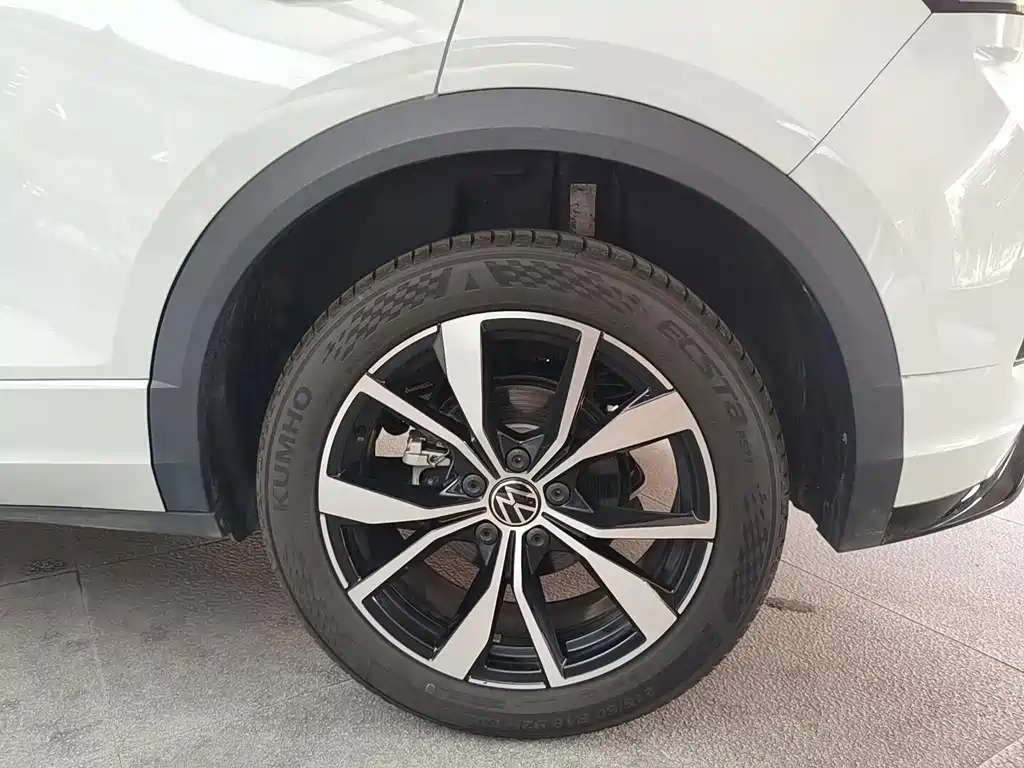 Volkswagen T-Roc — миниатюра 16