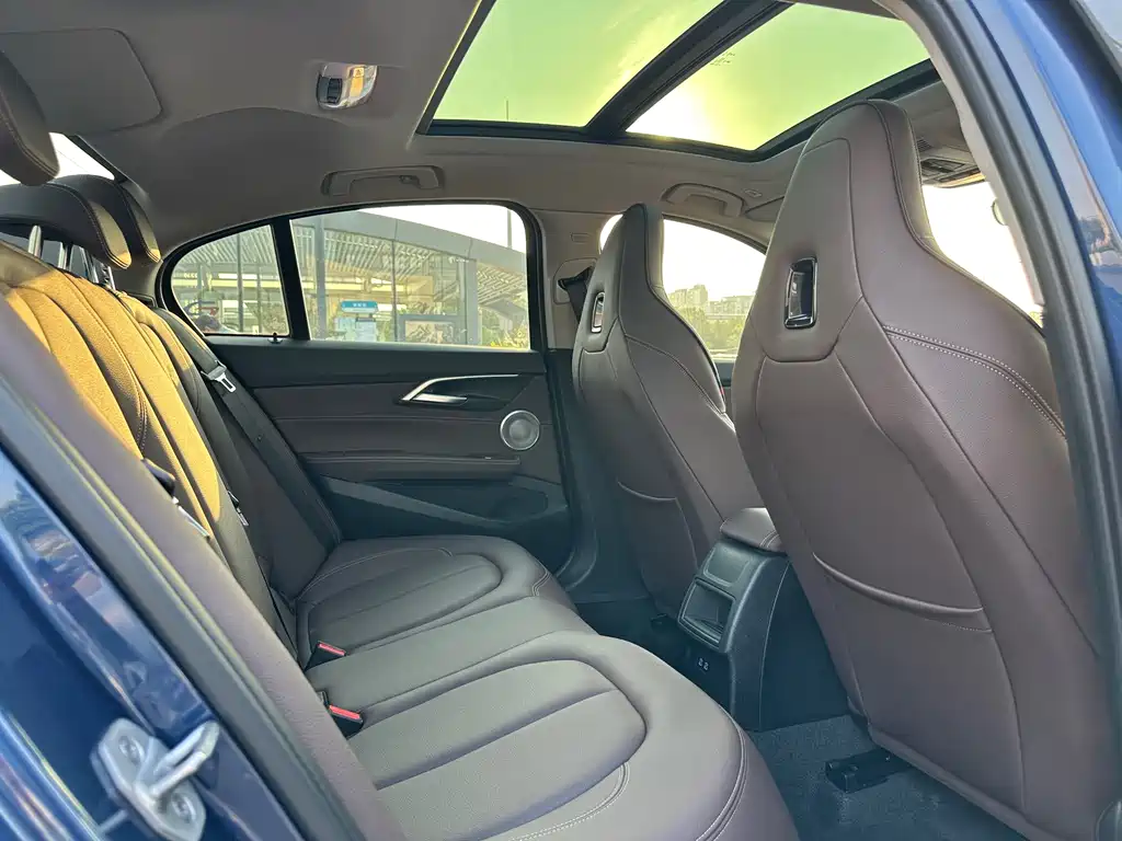 BMW 1 Series — миниатюра 18