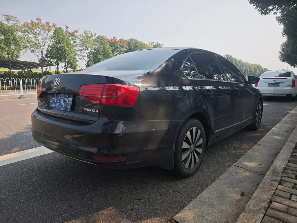 Volkswagen Sagitar — миниатюра 3