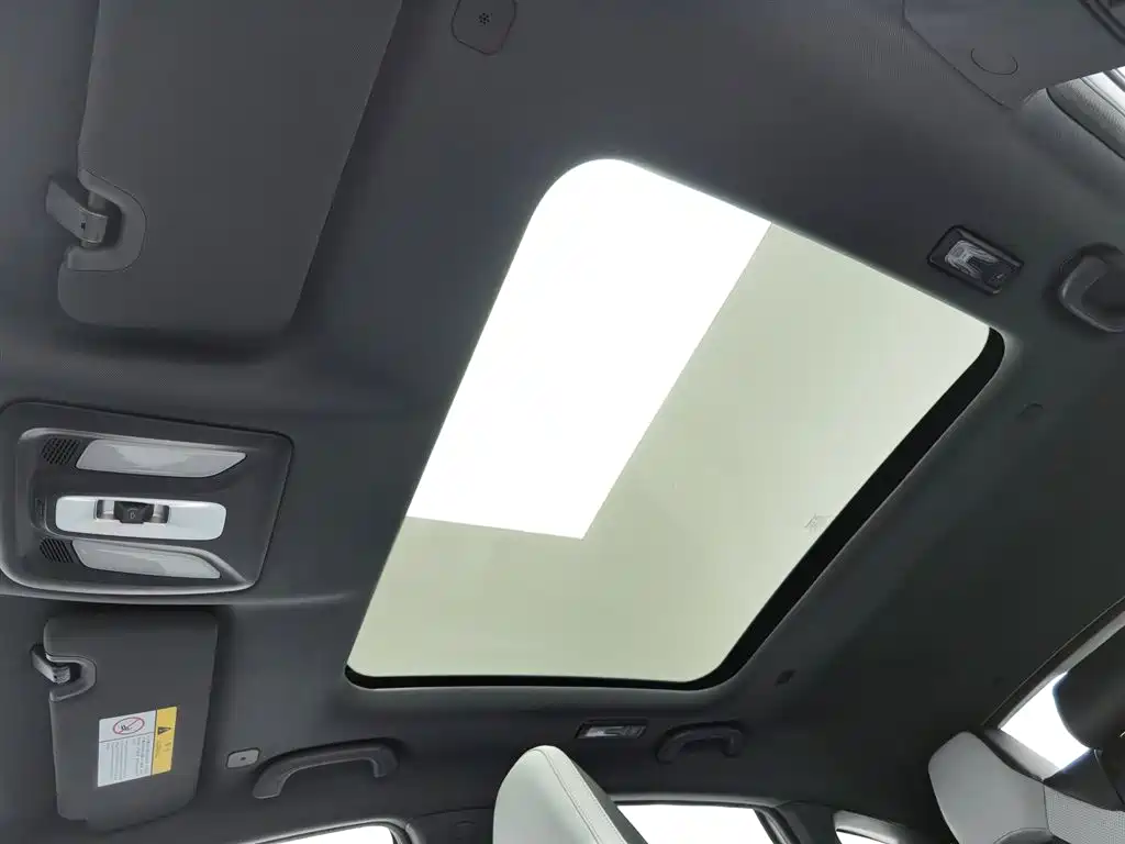 CHANGAN UNI V SMART IDD