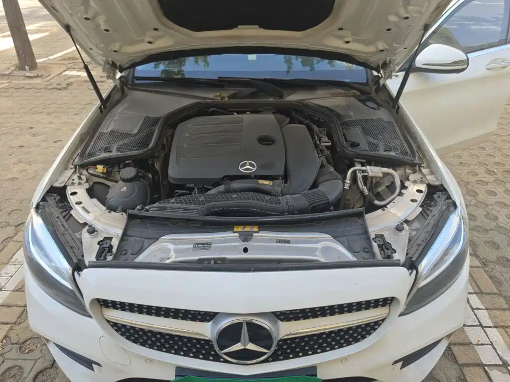 Mercedes-Benz C-Class — миниатюра 11