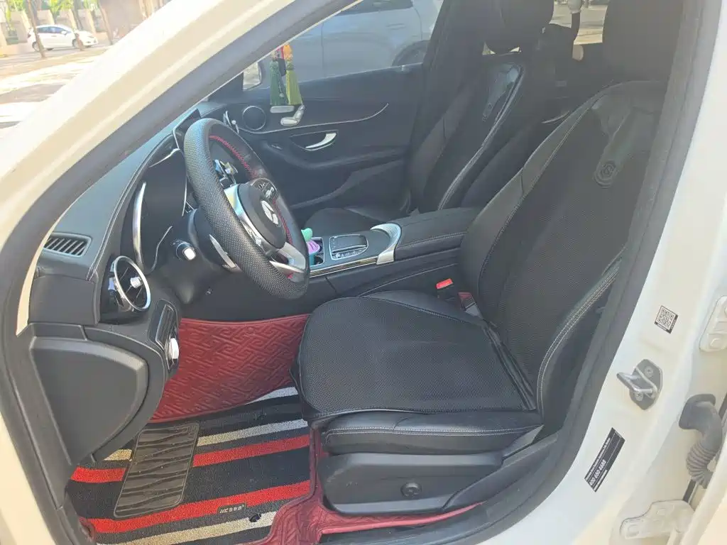 Mercedes-Benz C-Class — миниатюра 8