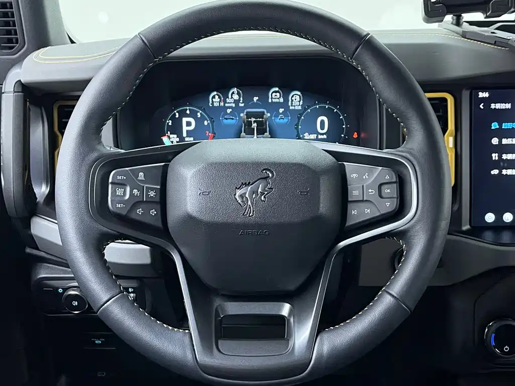 Ford Bronco — миниатюра 11