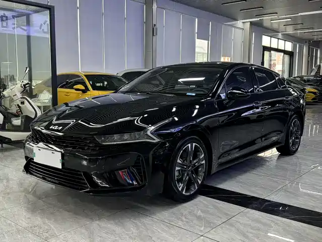KIA  K5 2022